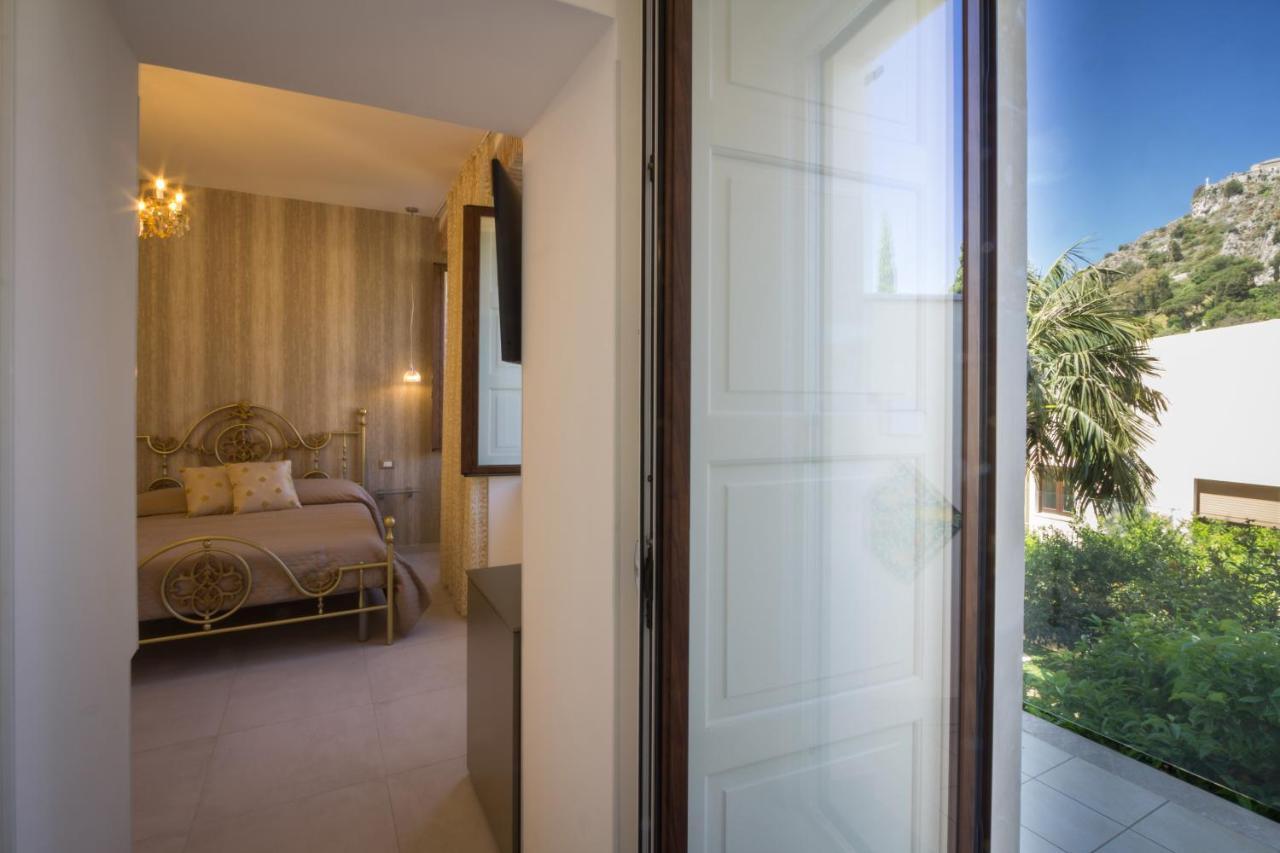 Villa Valverde Apartments E B&B 타오르미나 외부 사진