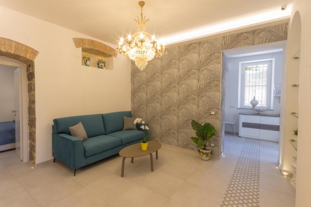 Villa Valverde Apartments E B&B 타오르미나 외부 사진